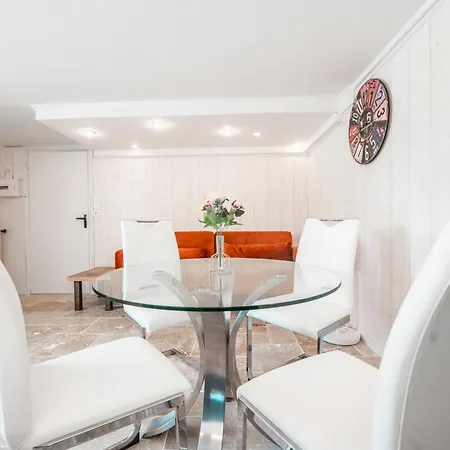 Ambiance Sudiste , Piscine, Boule, Farniente Ag Apartamento *